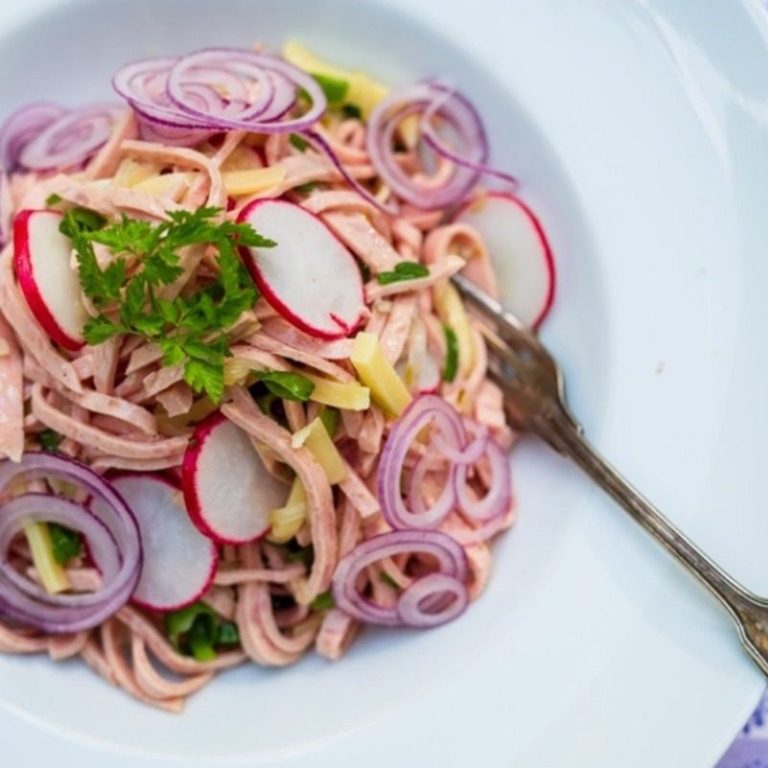 Hopfenweiler Stüble Bad Waldsee - Wurstsalat Hopfenweiler Stueble Bad Waldsee, Schwaebische Kueche, Kalte Kueche, Warme Kueche, Nachtisch, Wurstsalat